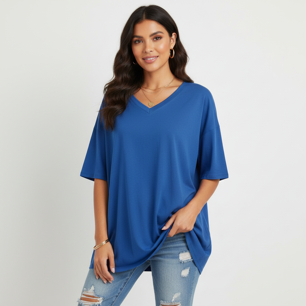 Oversized women’s T-shirt with V-neck – Noa