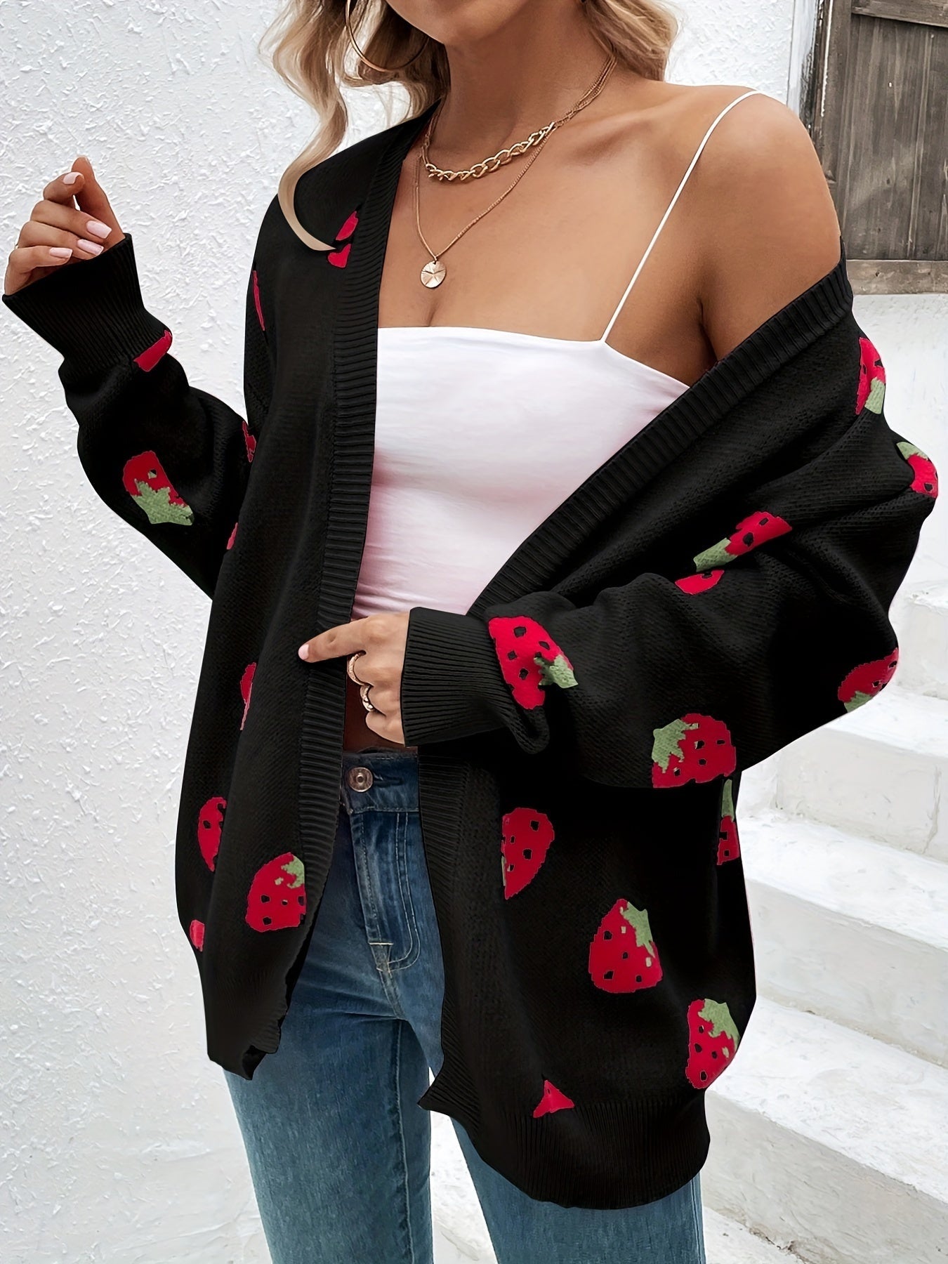 Oversized strawberry cardigan – Rosalie