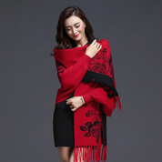 Reversible dames vest met bloemenprint en franjes – Celeste