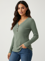 Ribgebreide dames top met knopen – Elise