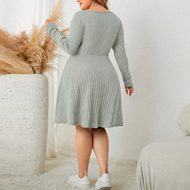 Ribgebreide midi jurk met strikdetail – Avani