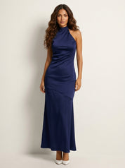 Satijnen halter maxi jurk met open rug - Seraphina