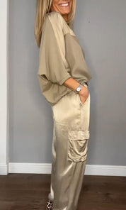 Satijnen dames set met cargobroek en loose top – Inge