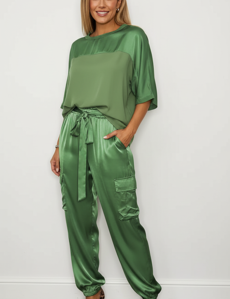 Satin women's set with cargo trousers and loose top – Inge