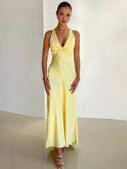 Satijnen halter maxi jurk met twistdetail – Isalyn