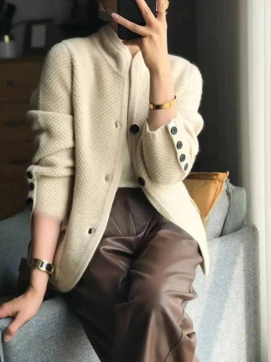 Luxe gebreid vest met opstaande kraag - Claire