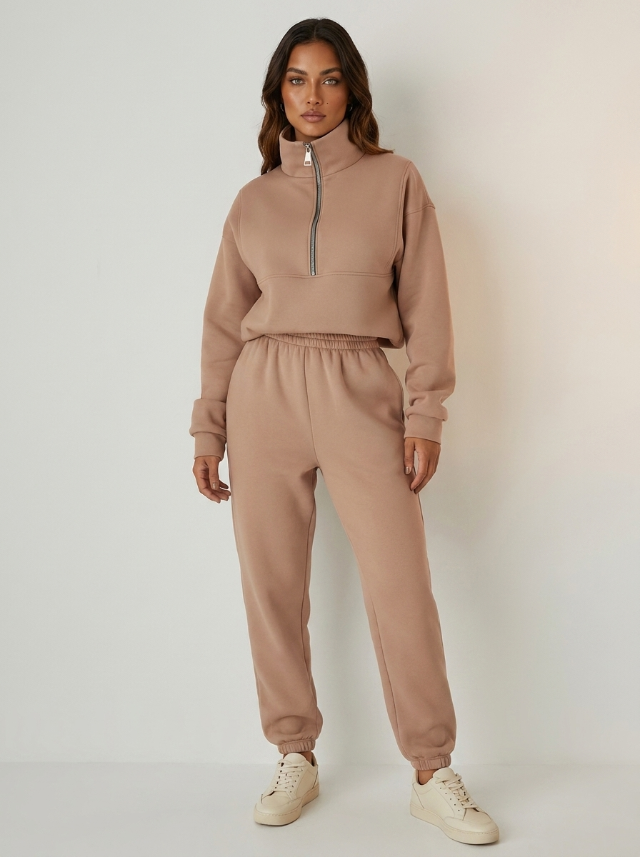 Sportieve dames set met half-zip trui en comfortabele broek