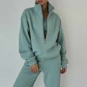 Sportieve dames set met half-zip trui en comfortabele broek