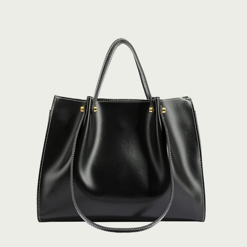 Stylish roomy women's shoulder bag made of vegan leather – Clarita