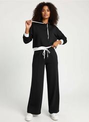 Stijlvolle tweedelige lounge set met hoodie en wide-leg broek – Dina