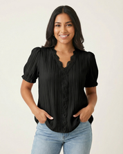 Tijdloze dames blouse met kanten V-hals – Elowen