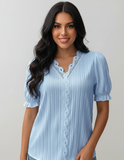 Tijdloze dames blouse met kanten V-hals – Elowen