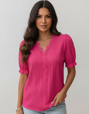 Tijdloze dames blouse met kanten V-hals – Elowen