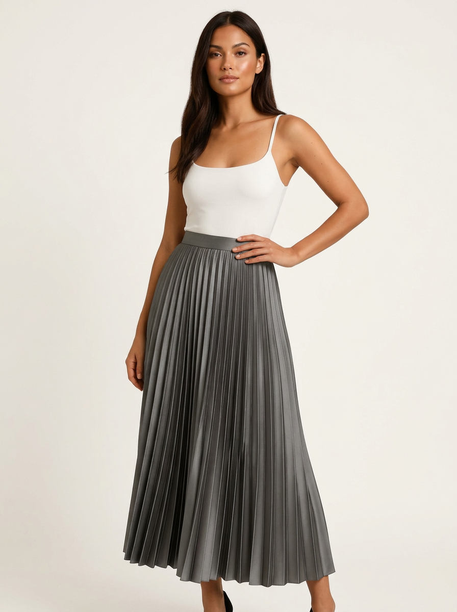 Tijdloze satijnen plissérok met elegante uitstraling