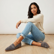 Tijdloze suède dames loafers met puntige neus