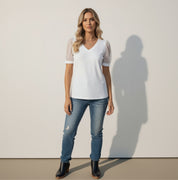 elegante dames top met verfijnde details en vrouwelijke uitstraling