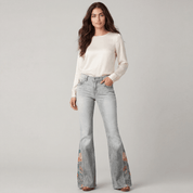 stijlvolle en unieke jeans met elegante geborduurde details voor een vrouwelijke en trendy look.