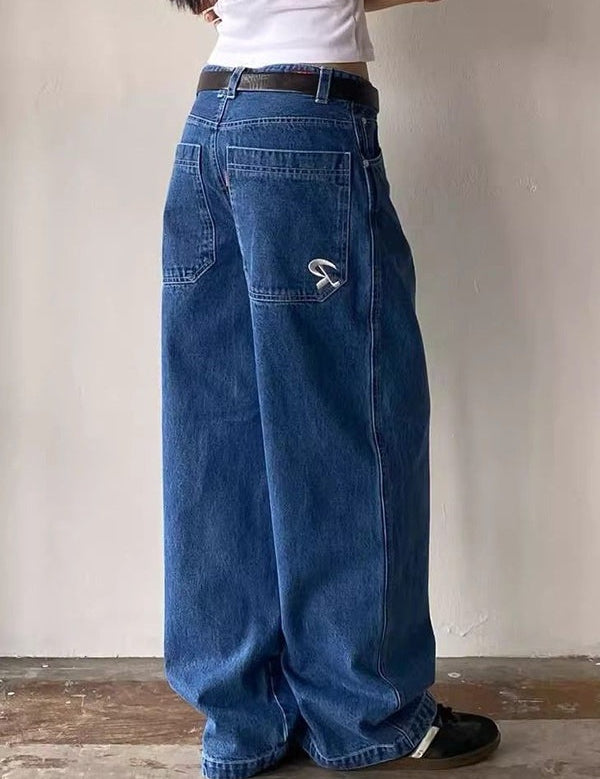 Vintageboyfriendjeansmetborduurdetailopdeachterzak00003.jpg