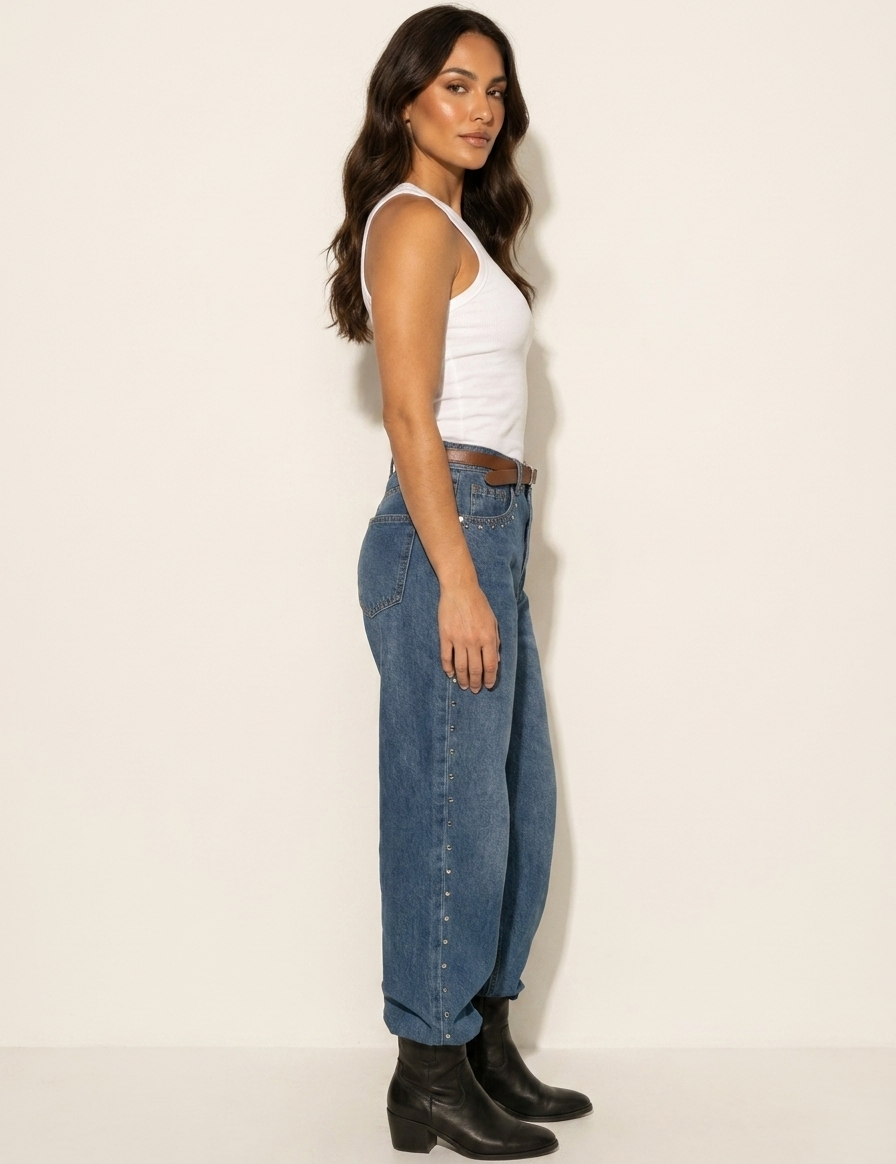 Wide_leg_jeans_met_studs_-_Vivid_2.png