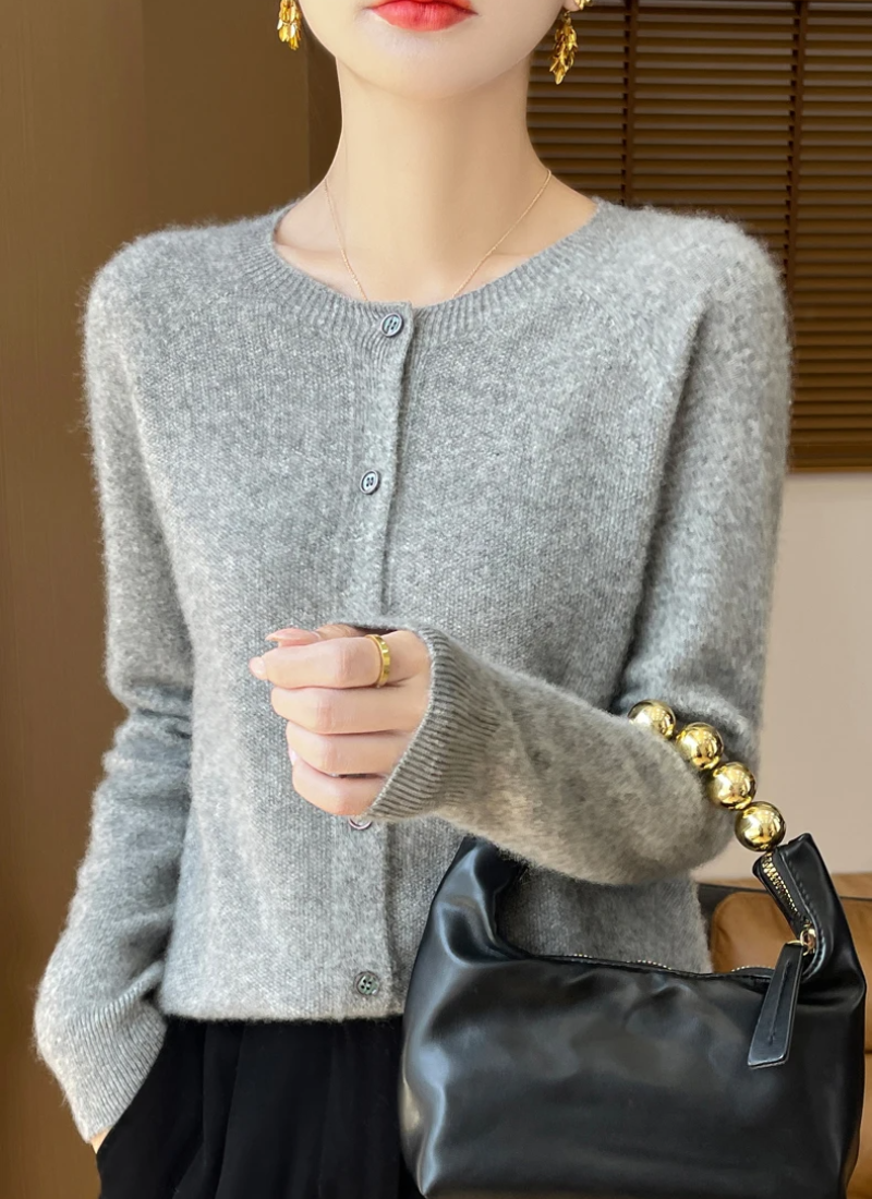 Zachte fijngebreide dames cardigan – Amélie