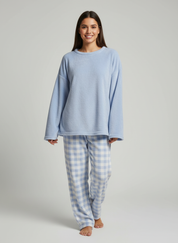 Zachte fleece dames pyjama set met lange mouwen en ruitbroek