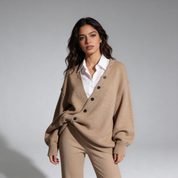 Zachte gebreide damescardigan