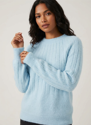 Zachte gebreide dames pullover met fluffy textuur
