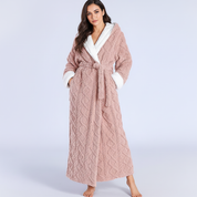 Zachte lange damesbadjas met capuchon