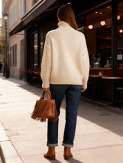 Zachte oversized damestrui met warme colkraag