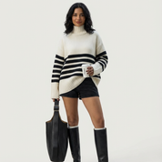 Zachte oversized gebreide trui met col en strepen