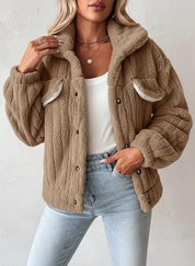 Zachte rib sherpa jas dames met drukknoopsluiting – Amira