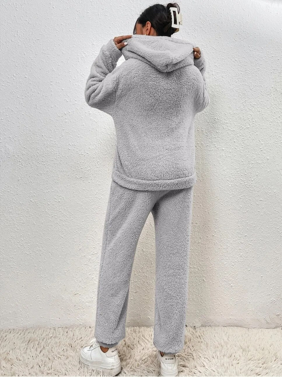 Zachte teddy lounge set voor dames – Elin