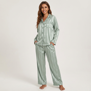 Zijdezachte gestreepte satijnen damespyjama