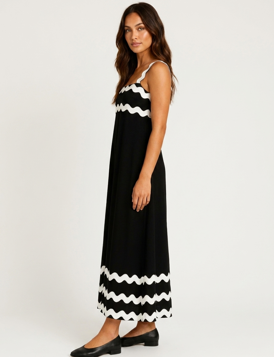 Zomerse_maxi_jurk_met_golfrand_details_-_Mila_2.png